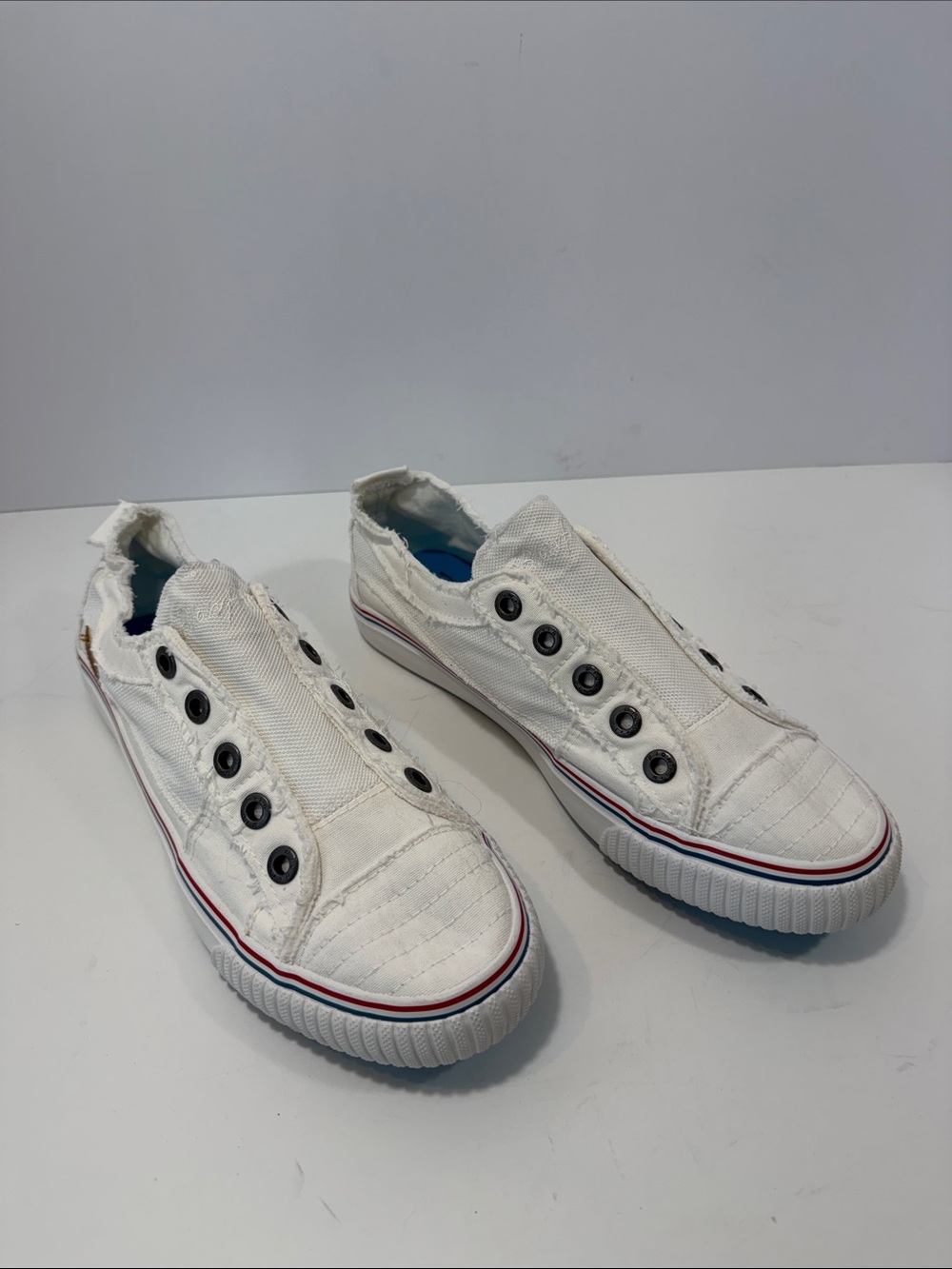 Blowfish White Slip-On Canvas Sneakers with Red & Blue Stripe